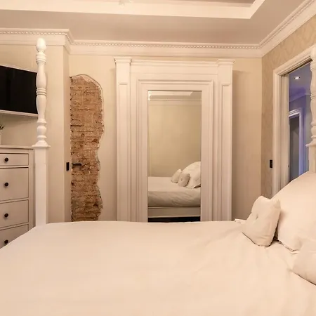 Weforyou 2 Bedrooms Penthouse At Center
